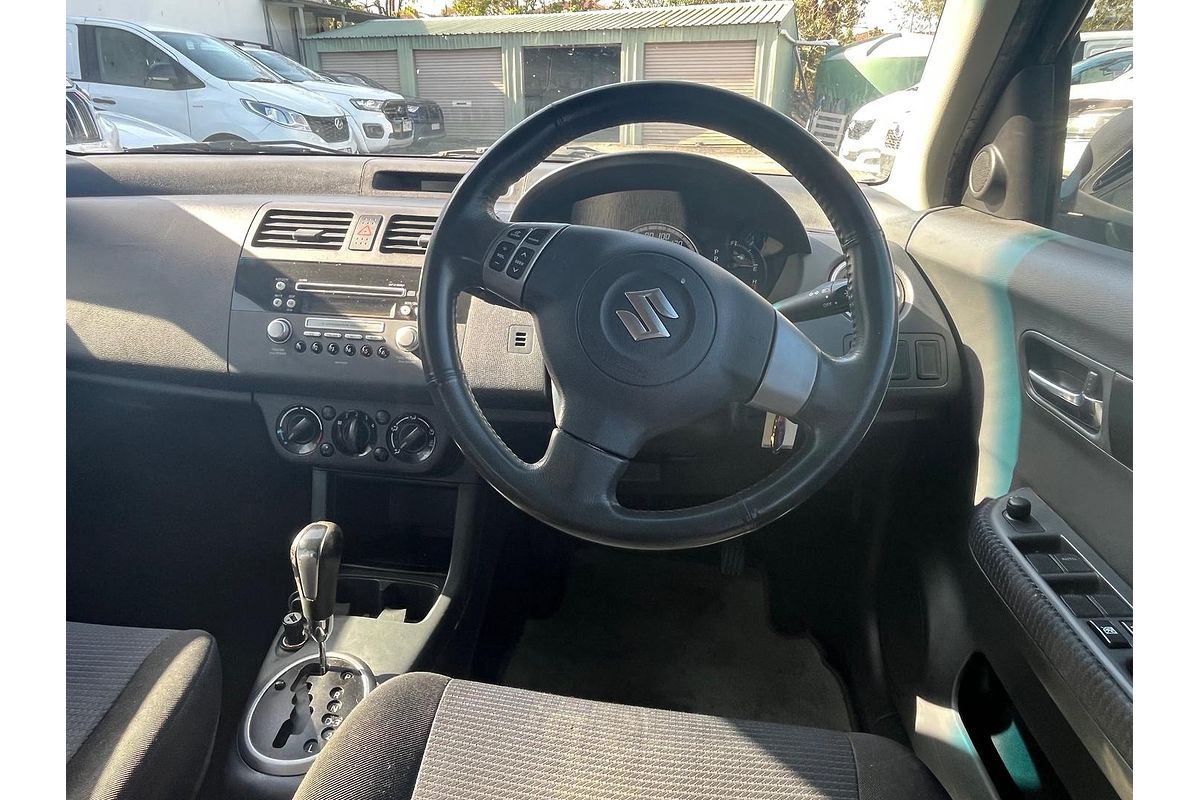 2008 Suzuki Swift GLX RS415