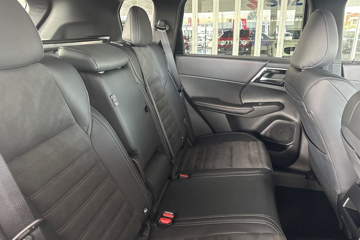 2024 Mitsubishi Outlander PHEV Aspire ZM