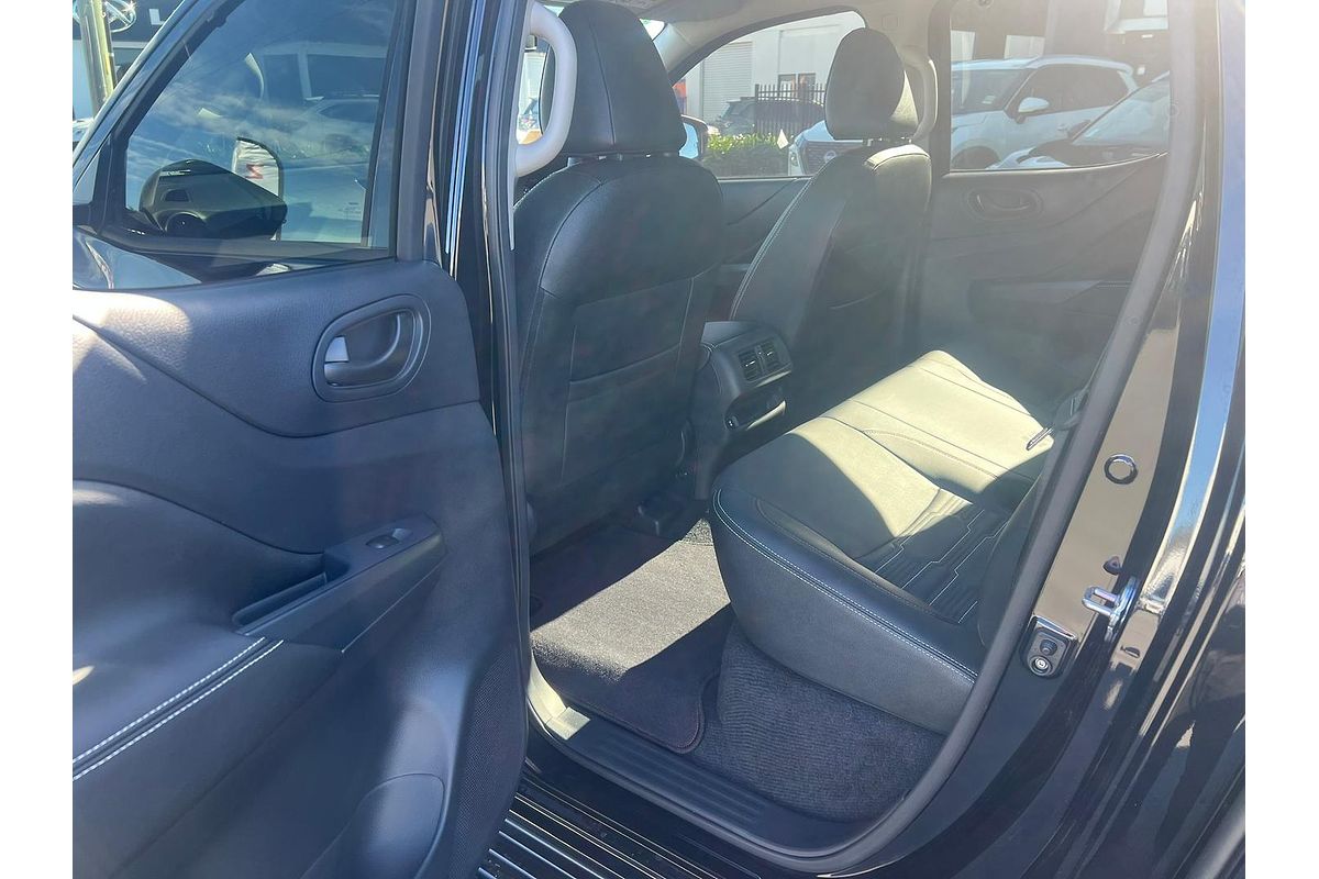 2025 Nissan Navara PRO-4X D23 4X4