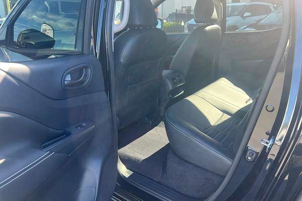 2025 Nissan Navara PRO-4X D23 4X4