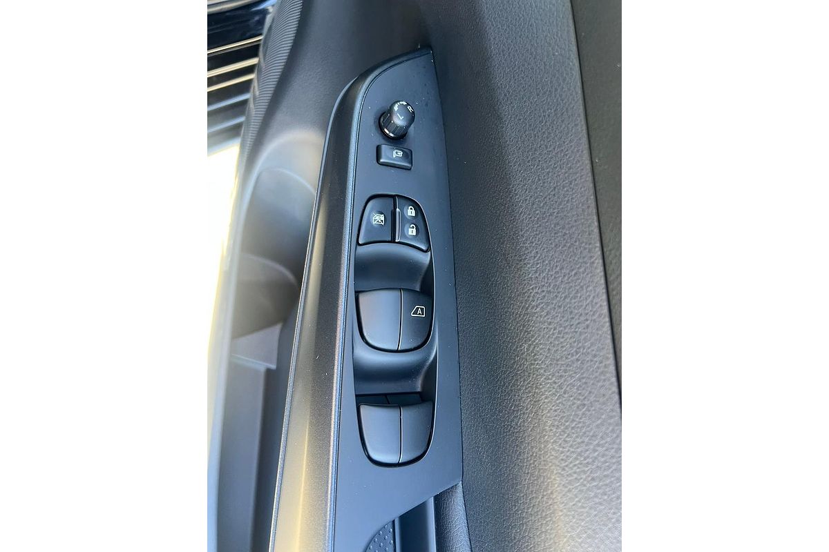 2025 Nissan Navara PRO-4X D23 4X4