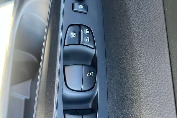 2025 Nissan Navara PRO-4X D23 4X4