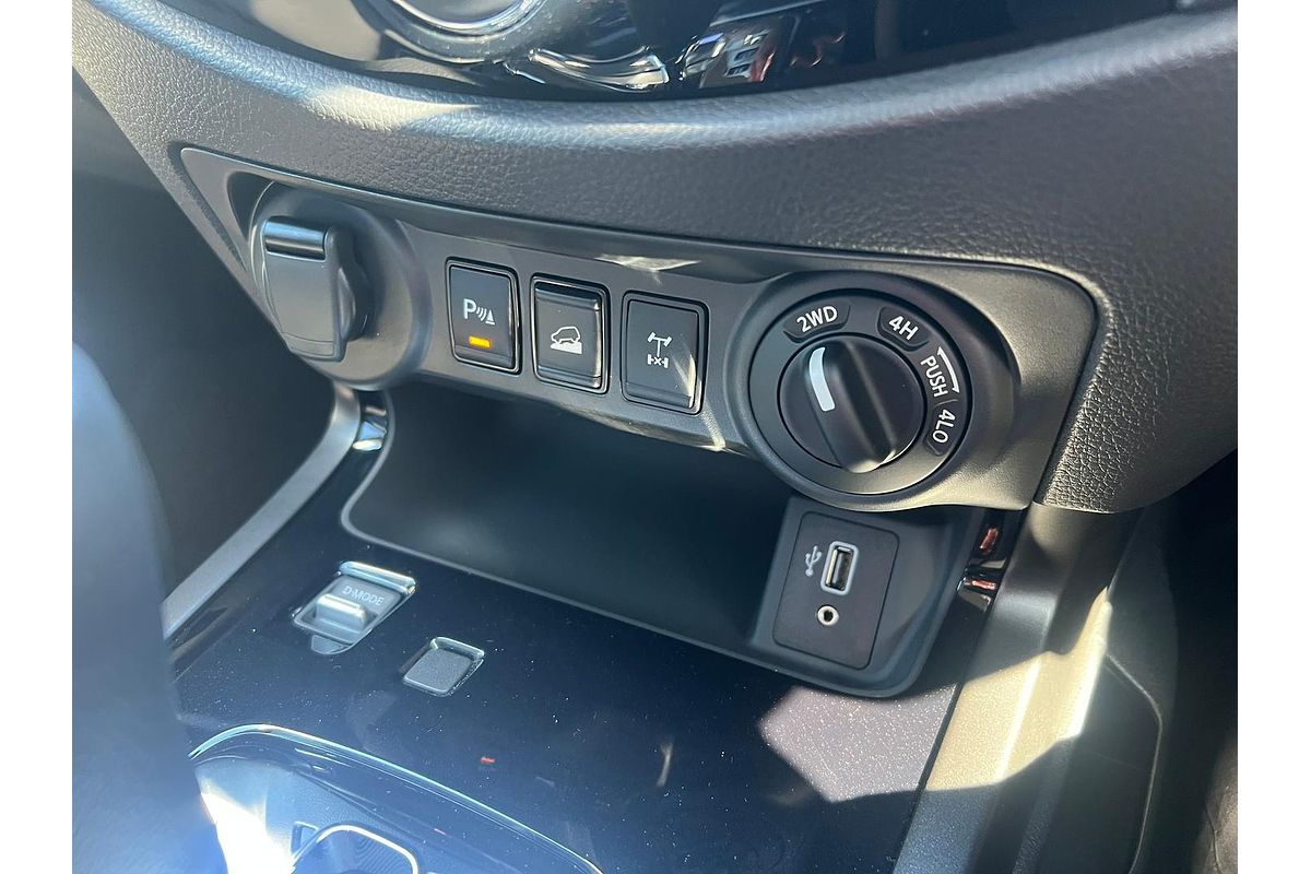 2025 Nissan Navara PRO-4X D23 4X4