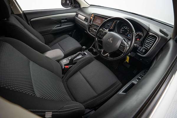 2016 Mitsubishi Outlander XLS ZK