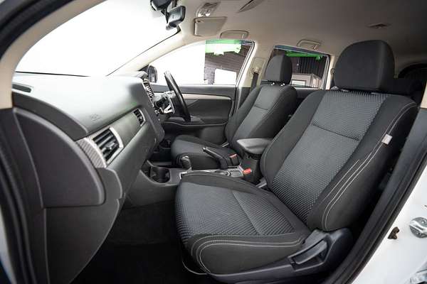 2016 Mitsubishi Outlander XLS ZK