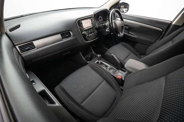 2016 Mitsubishi Outlander XLS ZK