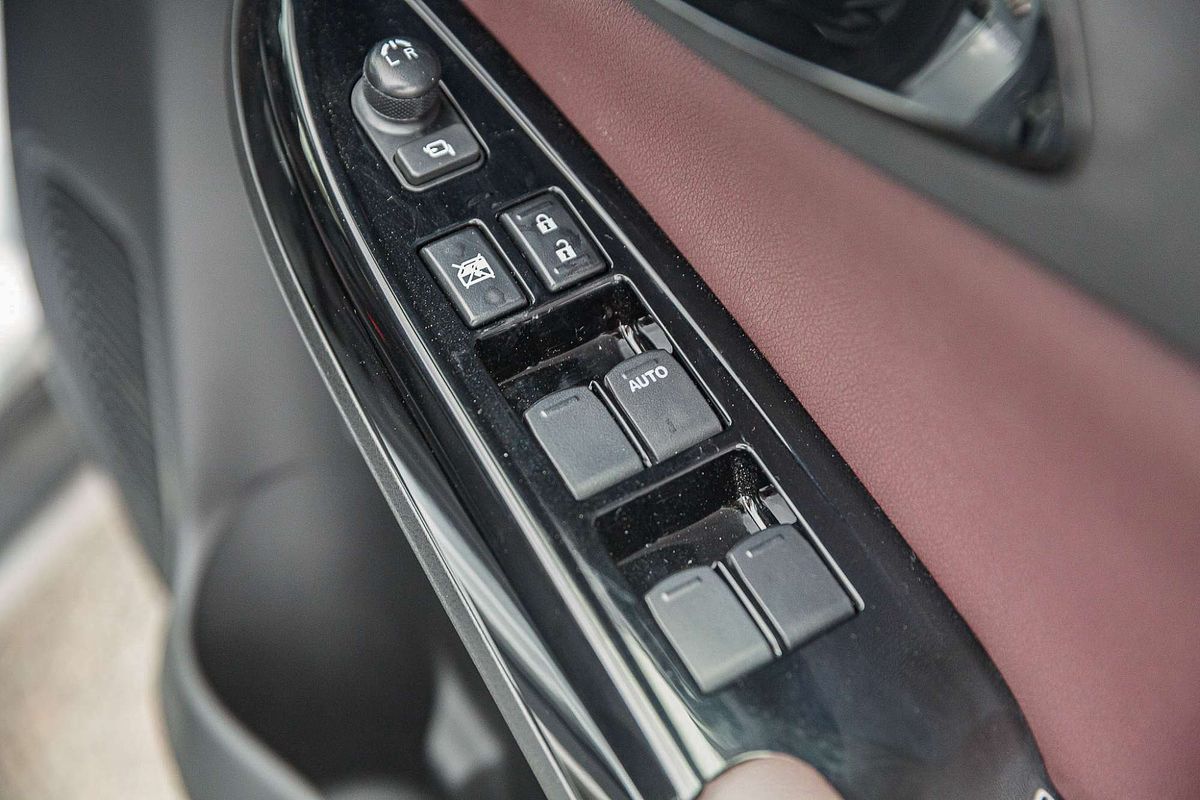 2025 Suzuki Fronx Hybrid KW