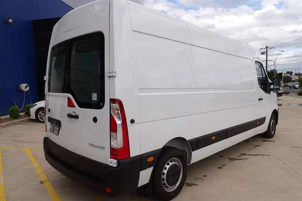 2025 Renault Master Pro 110kW X62 Phase 2 LWB Mid Roof