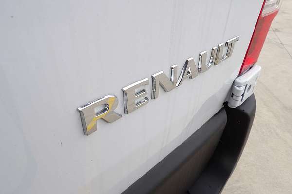 2025 Renault Master Pro 110kW X62 Phase 2 LWB Mid Roof