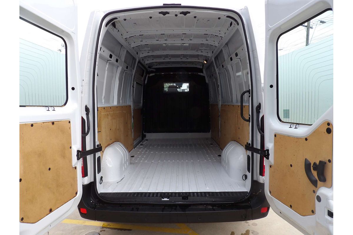 2025 Renault Master Pro 110kW X62 Phase 2 LWB Mid Roof