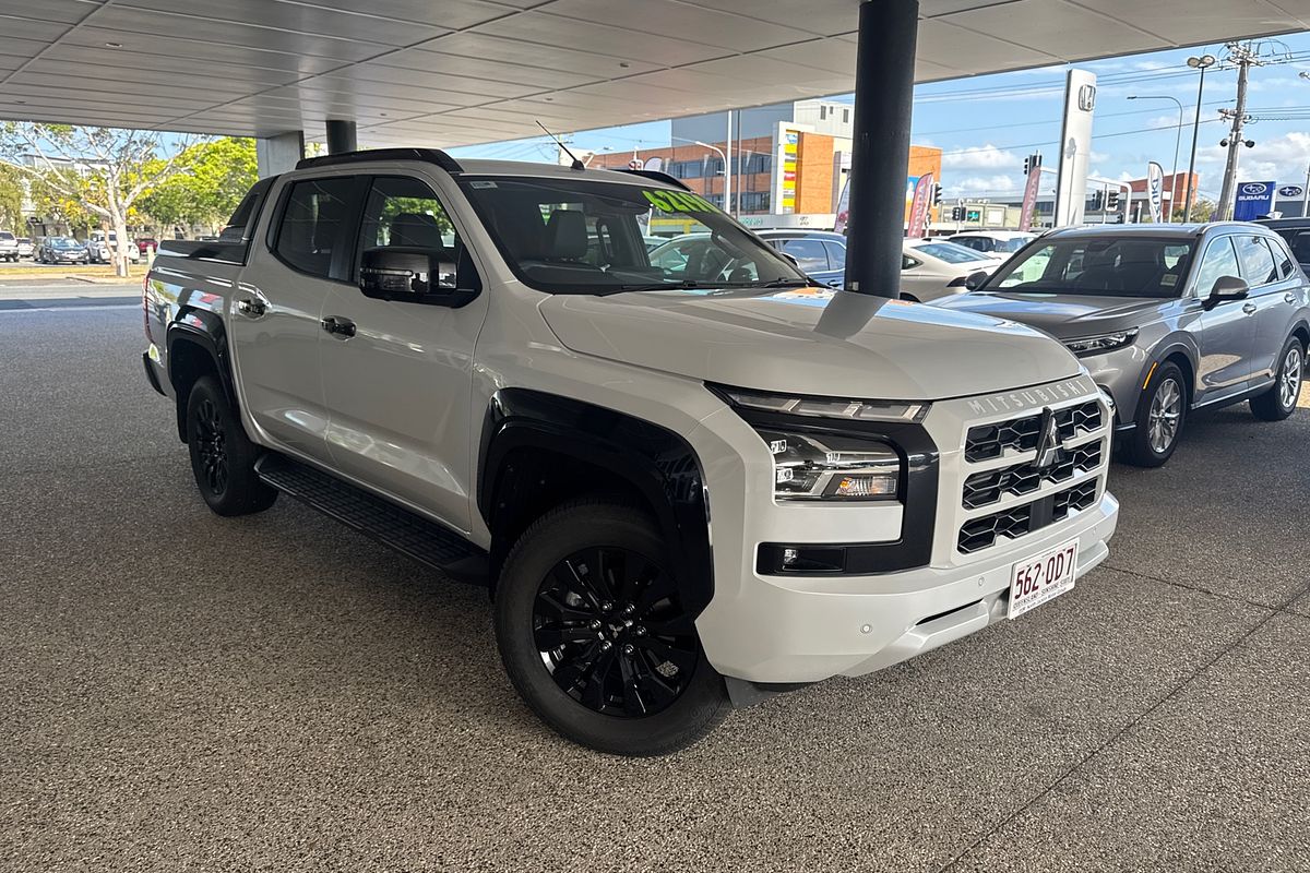 2025 Mitsubishi Triton GSR MV 4X4