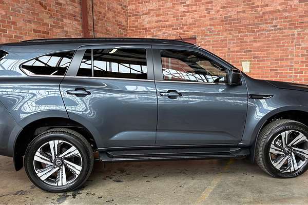 2025 Isuzu MU-X LS-T