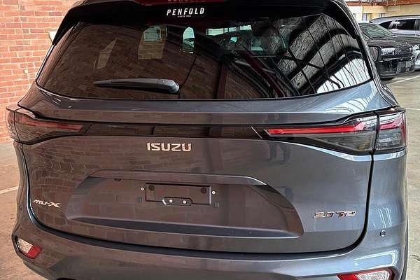2025 Isuzu MU-X LS-T