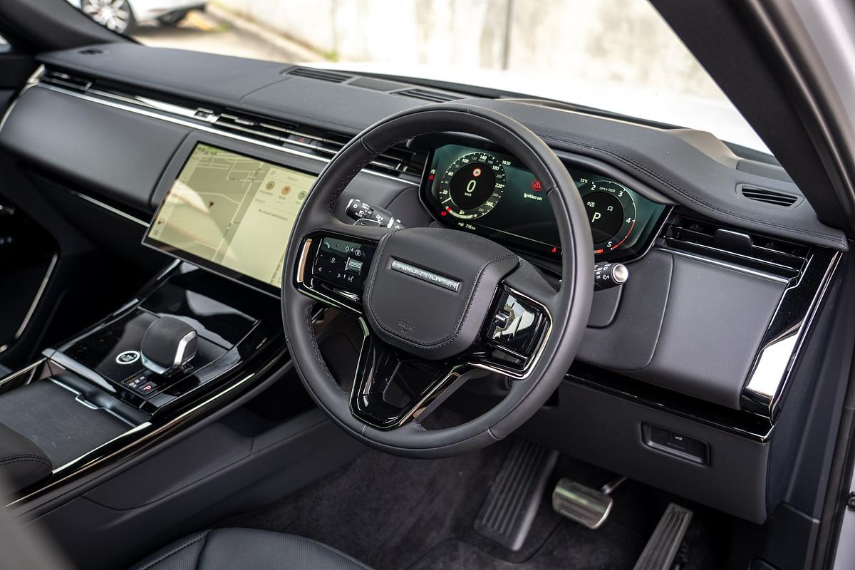 2025 Land Rover Range Rover Sport D250 Dynamic SE L461