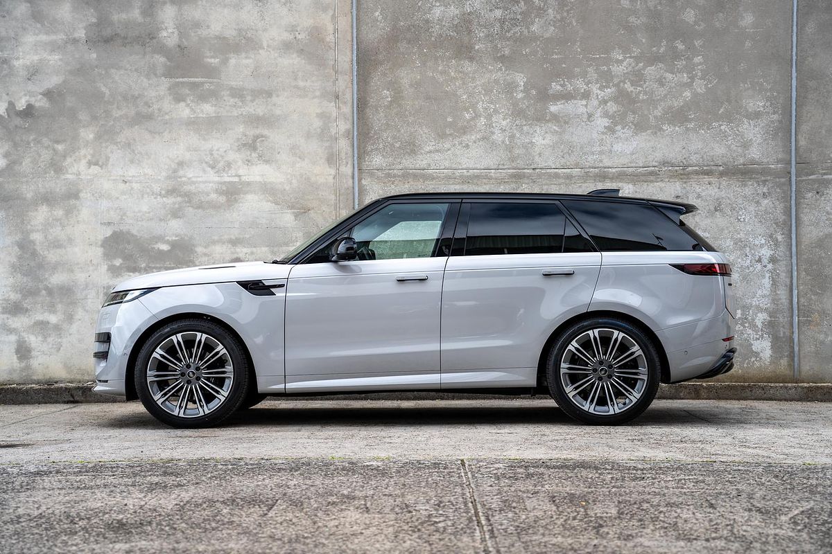 2025 Land Rover Range Rover Sport D250 Dynamic SE L461