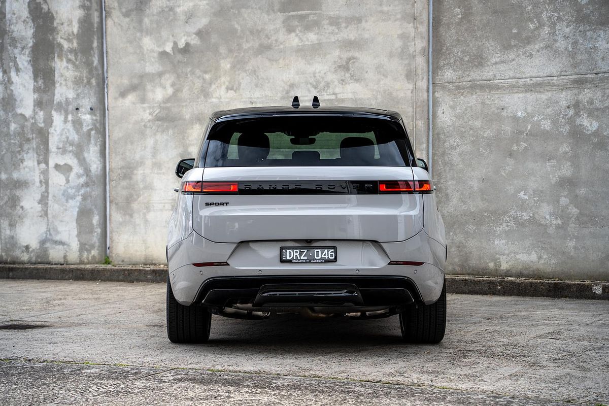 2025 Land Rover Range Rover Sport D250 Dynamic SE L461