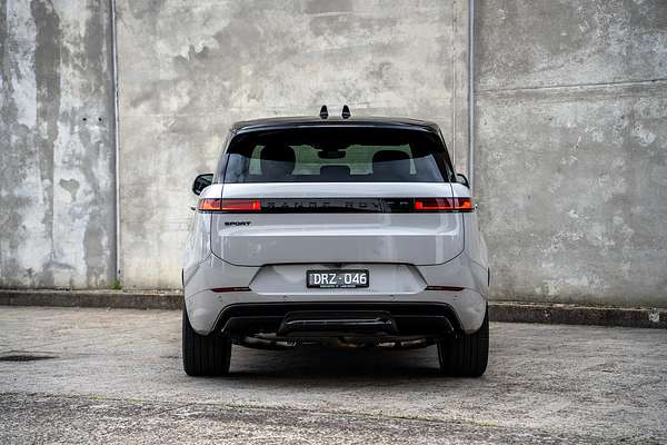 2025 Land Rover Range Rover Sport D250 Dynamic SE L461