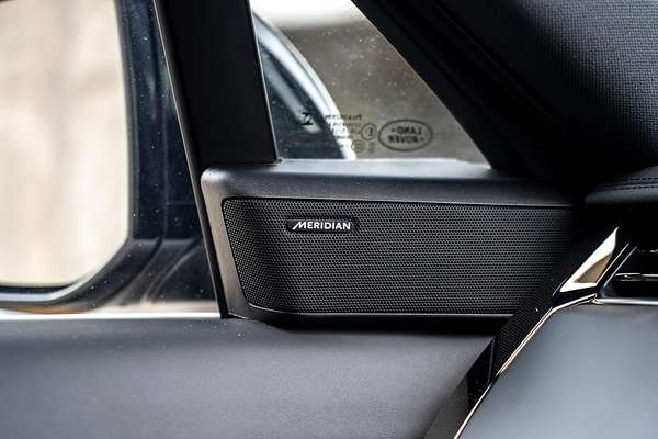 2025 Land Rover Range Rover Sport D250 Dynamic SE L461