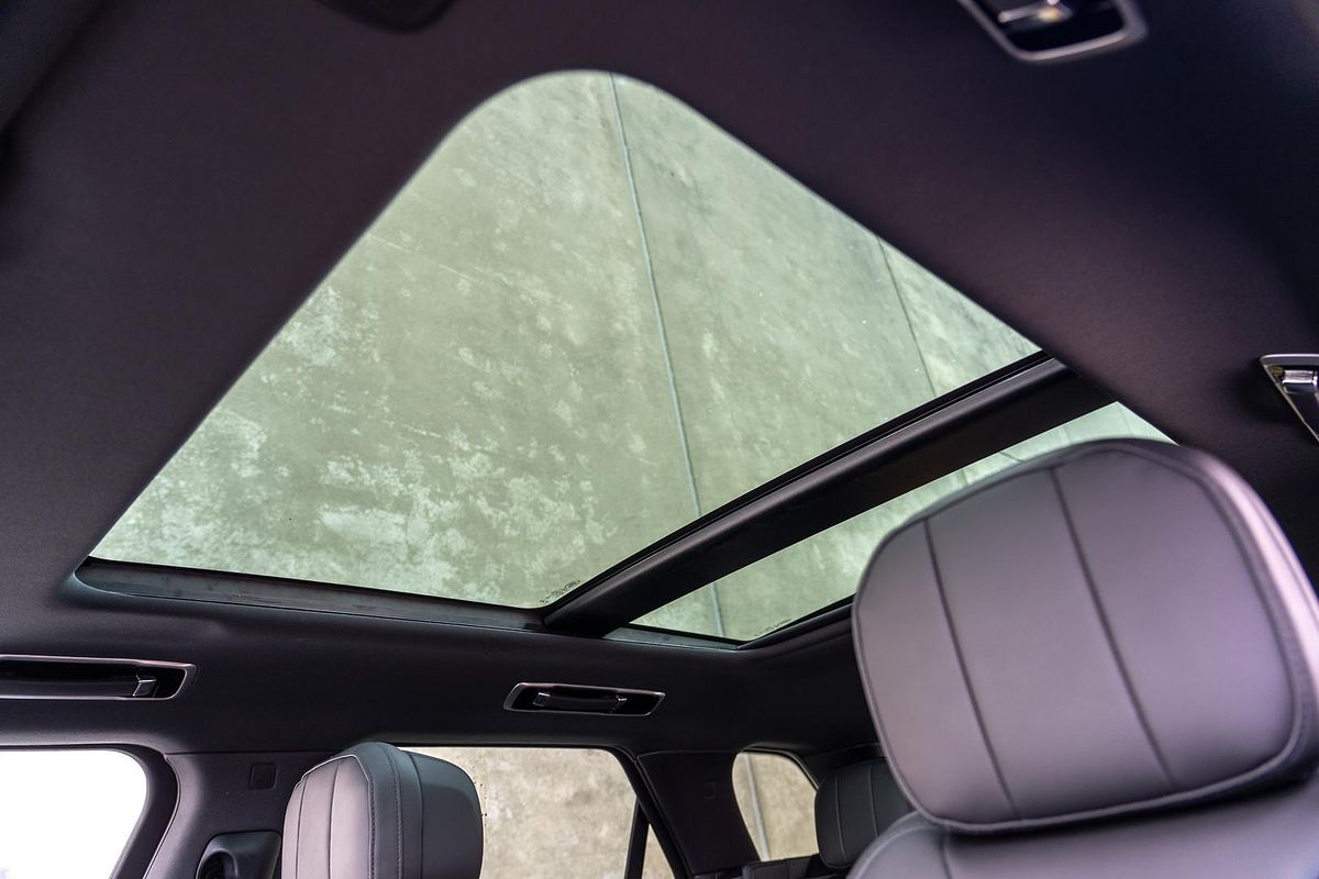 2025 Land Rover Range Rover Sport D250 Dynamic SE L461