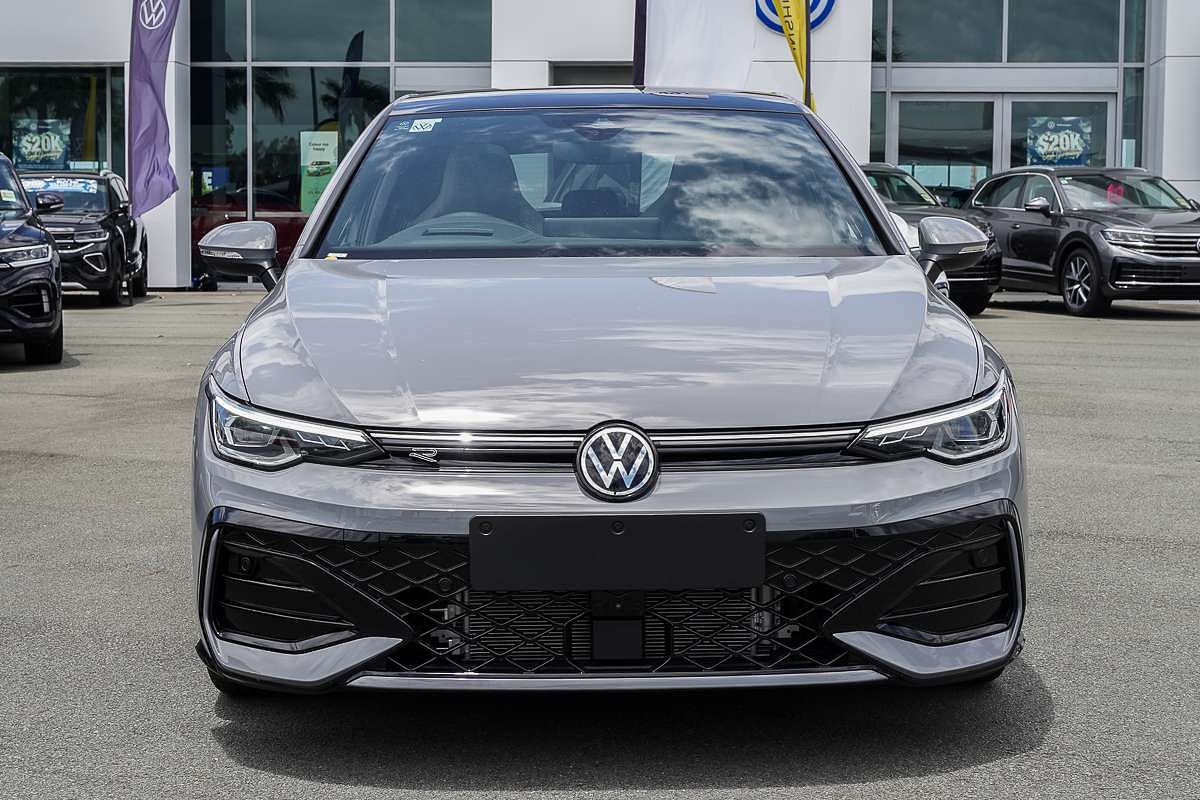 2025 Volkswagen Golf 110TSI R-Line 8.5