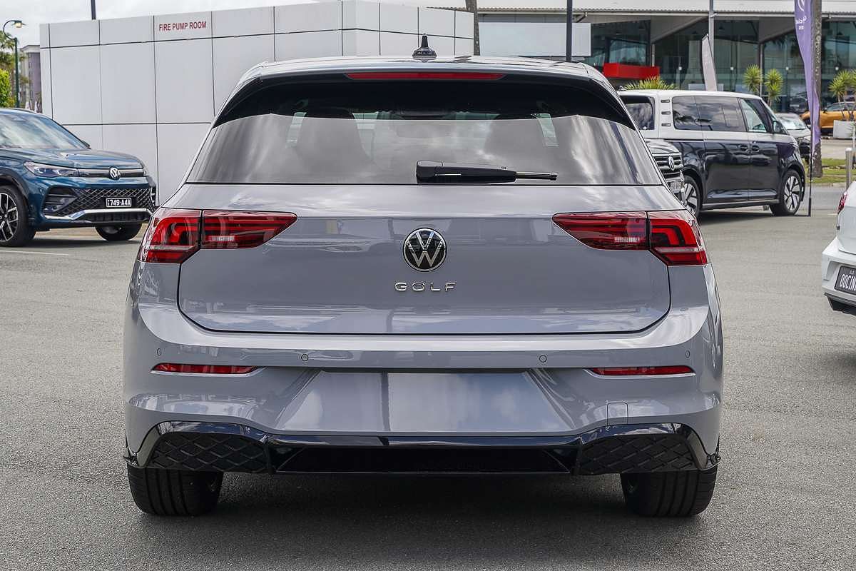 2025 Volkswagen Golf 110TSI R-Line 8.5