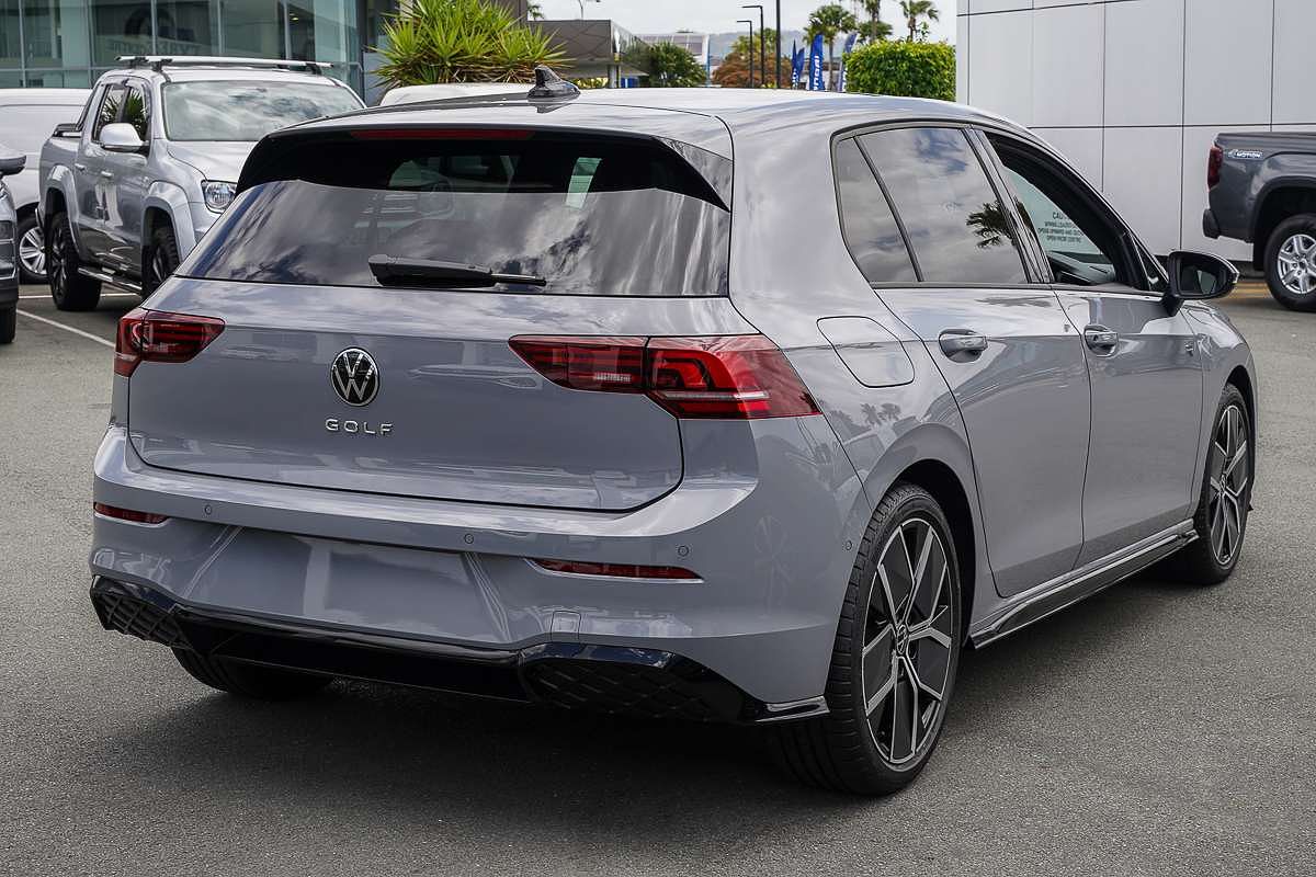 2025 Volkswagen Golf 110TSI R-Line 8.5