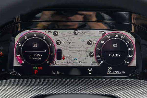 2025 Volkswagen Golf 110TSI R-Line 8.5