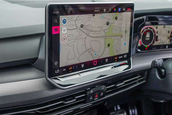 2025 Volkswagen Golf 110TSI R-Line 8.5