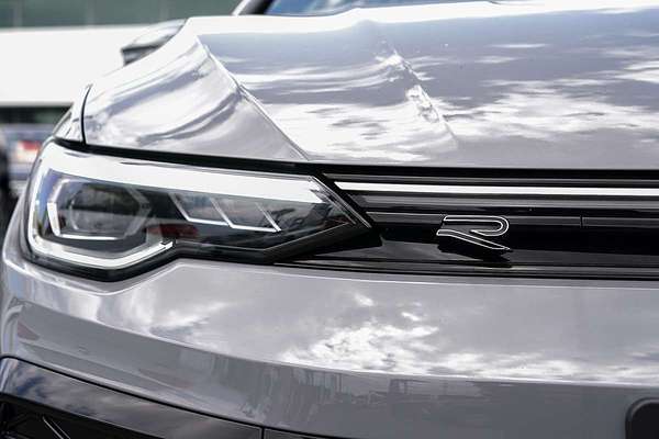 2025 Volkswagen Golf 110TSI R-Line 8.5
