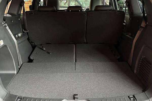 2025 Isuzu MU-X LS-T