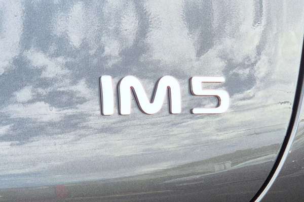 2025 MG IM5 Platinum P12L