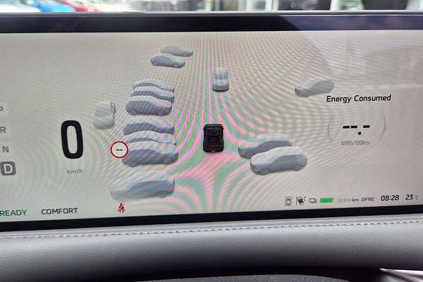 2025 MG IM5 Platinum P12L