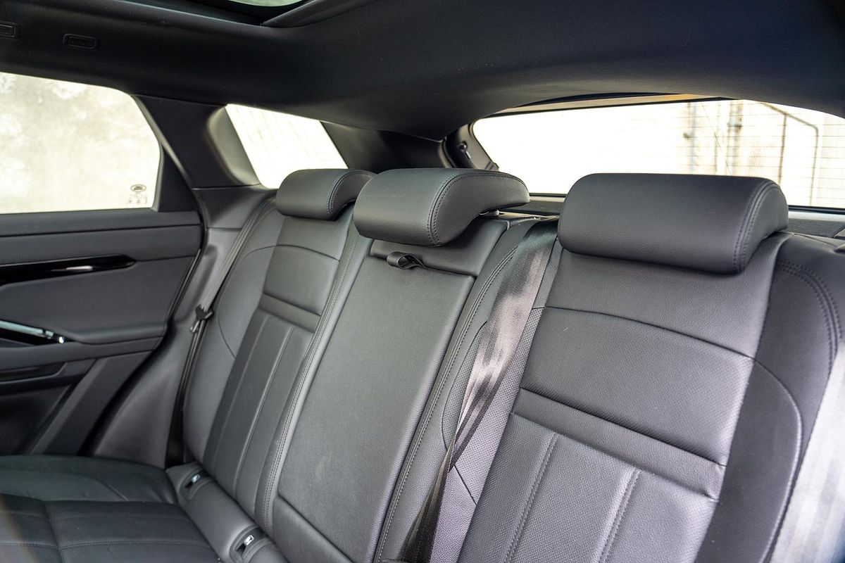 2023 Land Rover Range Rover Evoque P250 Dynamic SE L551