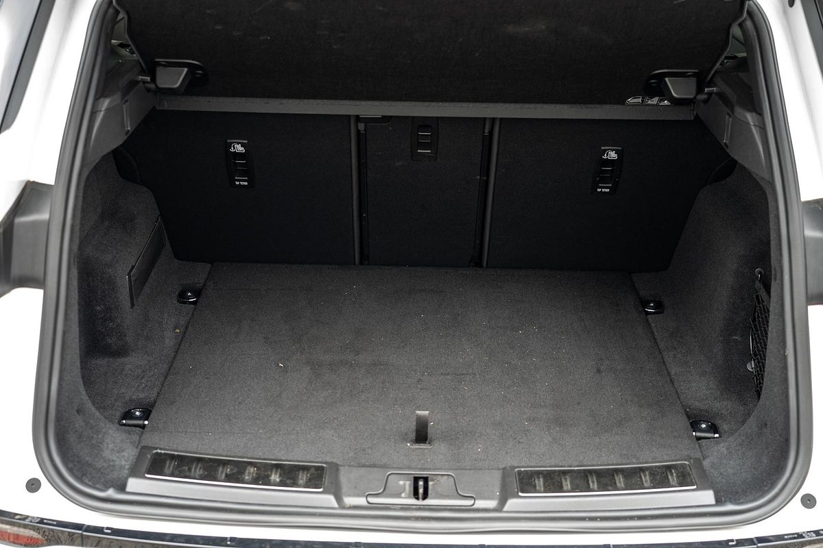 2023 Land Rover Range Rover Evoque P250 Dynamic SE L551