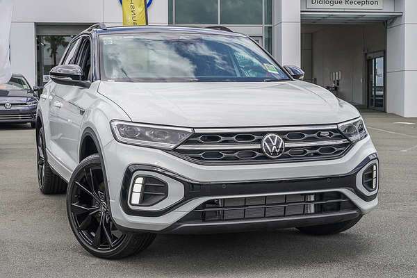 2025 Volkswagen T-Roc 140TSI R-Line D11
