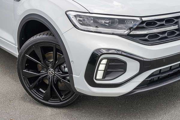 2025 Volkswagen T-Roc 140TSI R-Line D11