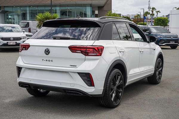 2025 Volkswagen T-Roc 140TSI R-Line D11