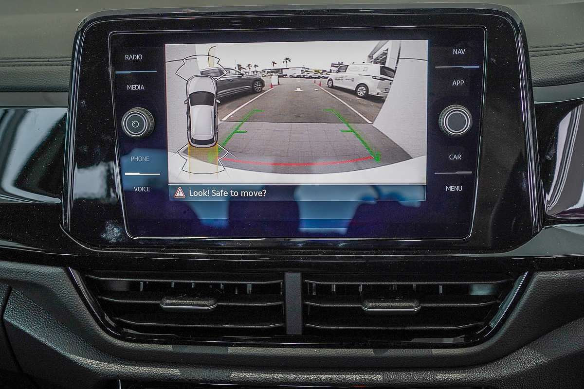 2025 Volkswagen T-Roc 140TSI R-Line D11