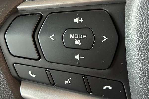 2025 Isuzu MU-X LS-T