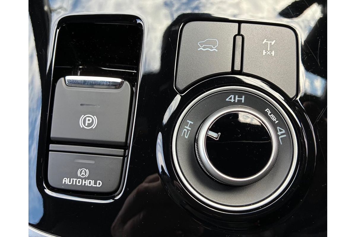 2025 Isuzu MU-X X-TERRAIN