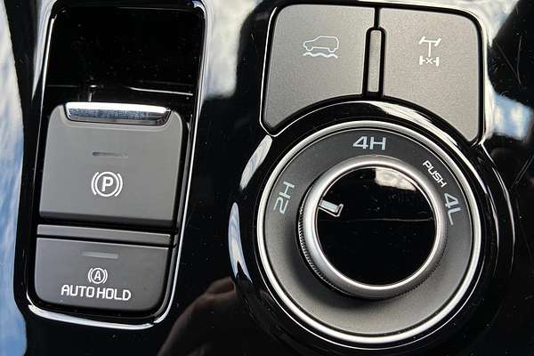 2025 Isuzu MU-X X-TERRAIN