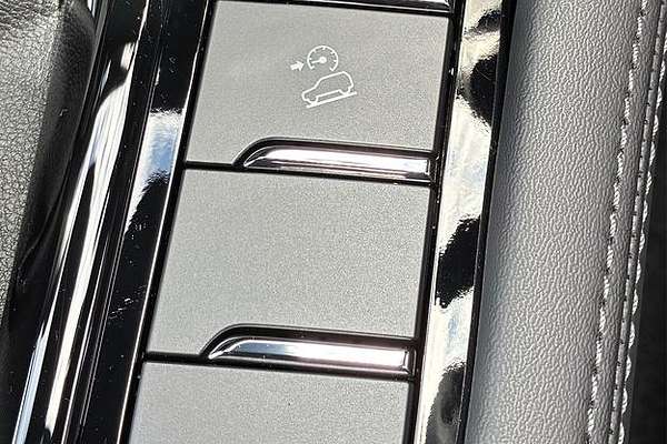 2025 Isuzu MU-X X-TERRAIN