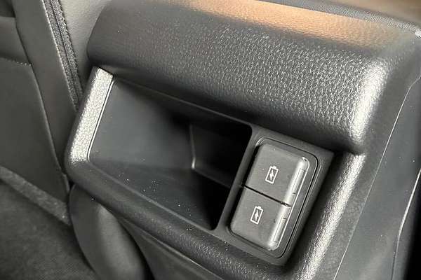 2025 Isuzu MU-X X-TERRAIN