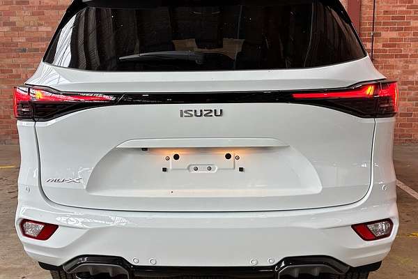 2025 Isuzu MU-X LS-T