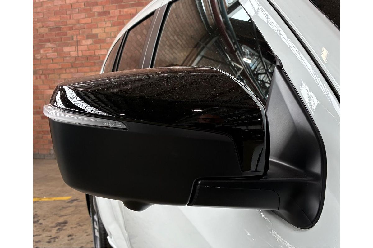 2025 Isuzu MU-X LS-T