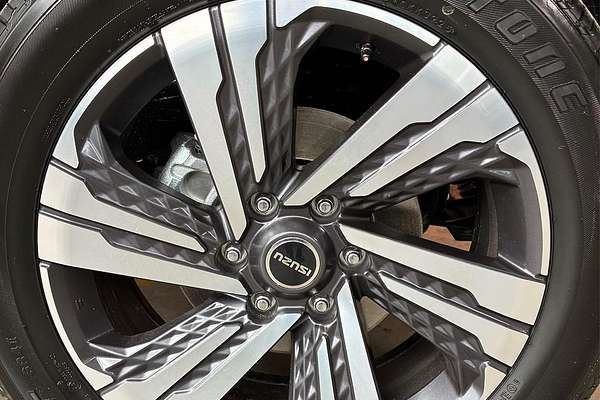 2025 Isuzu MU-X LS-T