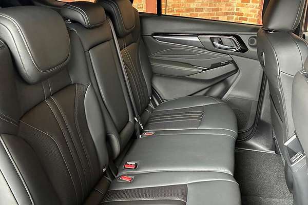 2025 Isuzu MU-X LS-T