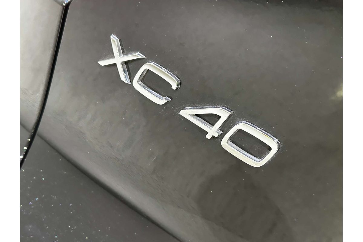2021 Volvo XC40 T4 Inscription