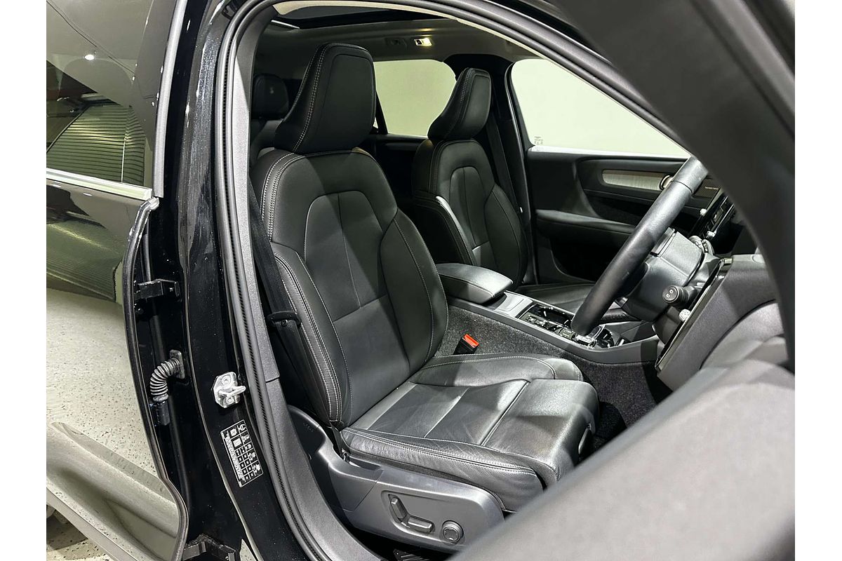 2021 Volvo XC40 T4 Inscription