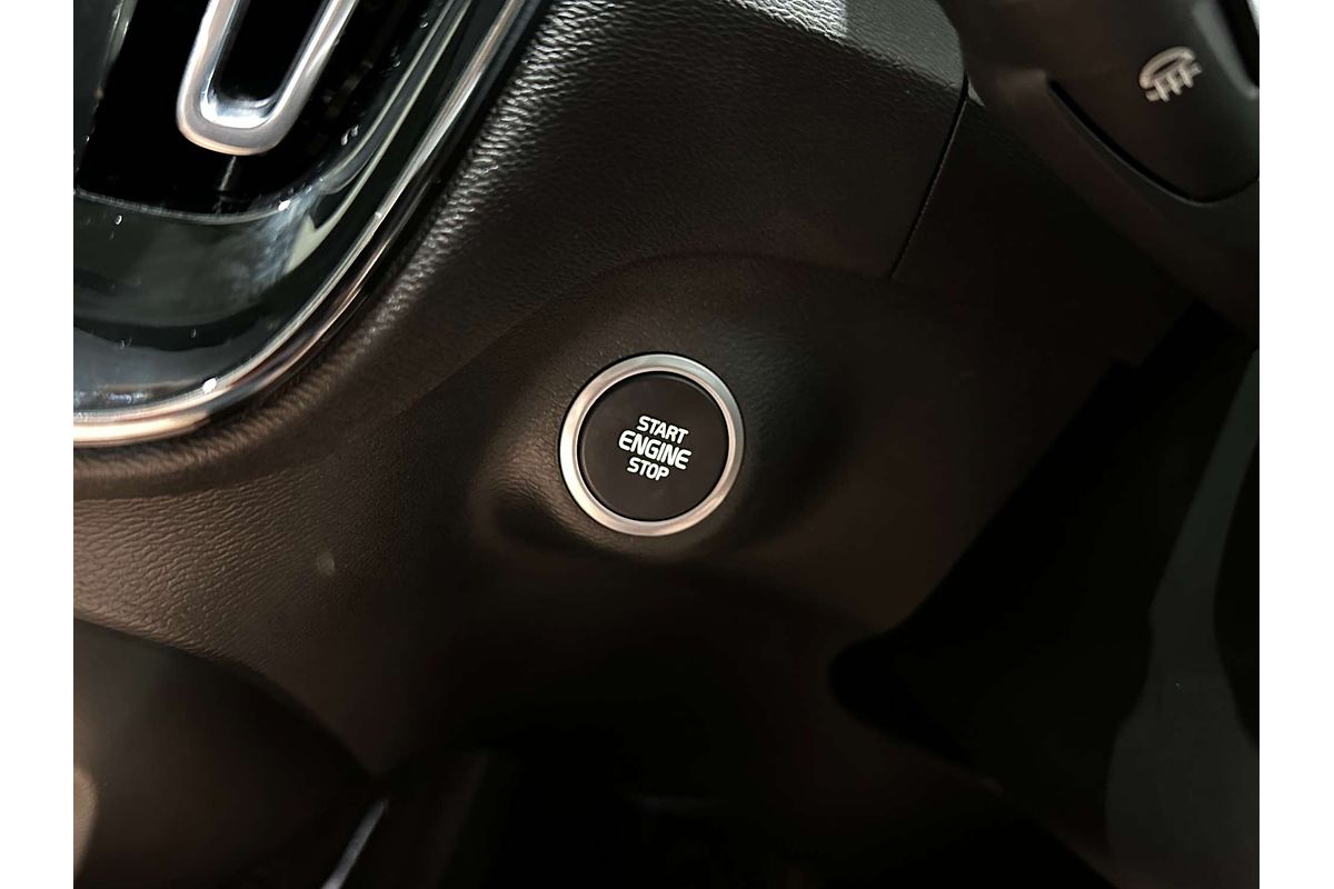 2021 Volvo XC40 T4 Inscription